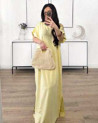 Robe Adely