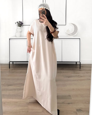 Robe Adely