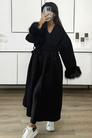 Manteau manches fourrure long